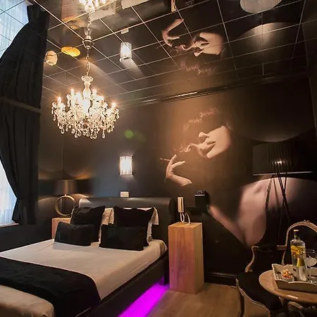 Valentino Hotel 3*